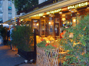 restaurant-terrasse-vitrine-paris