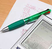 calculatrice-feuille-stylo