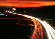 voitures-lumiere-autoroute