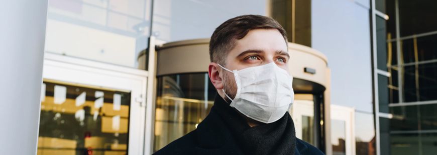 homme-masque-covid