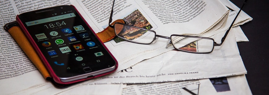papier-bureau-telephone