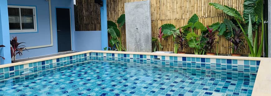 piscine-semi-enterree